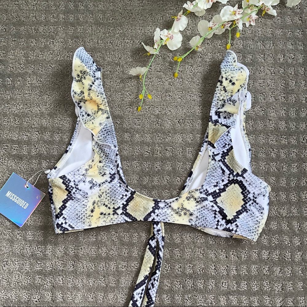 Missguided Snake Print Ruffled Bikini Top - Picture 2 of 6
